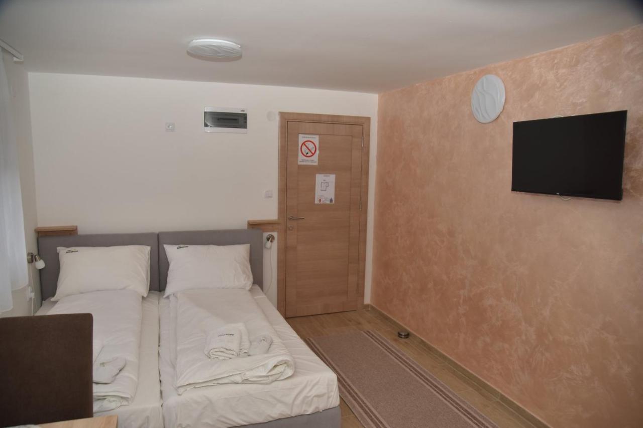 Vila Lux Nedeljkovic Gornja Trepca Čačak Exterior foto