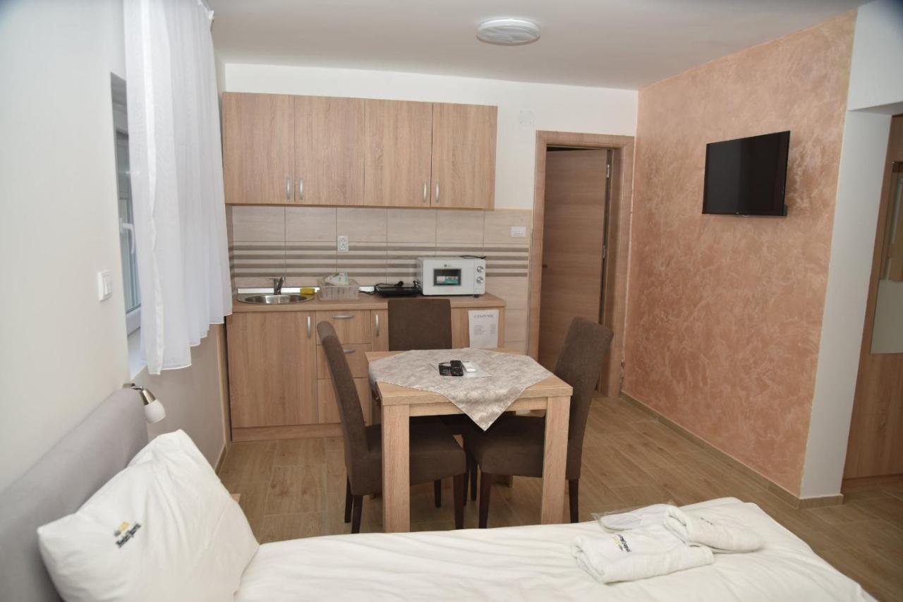 Vila Lux Nedeljkovic Gornja Trepca Čačak Exterior foto